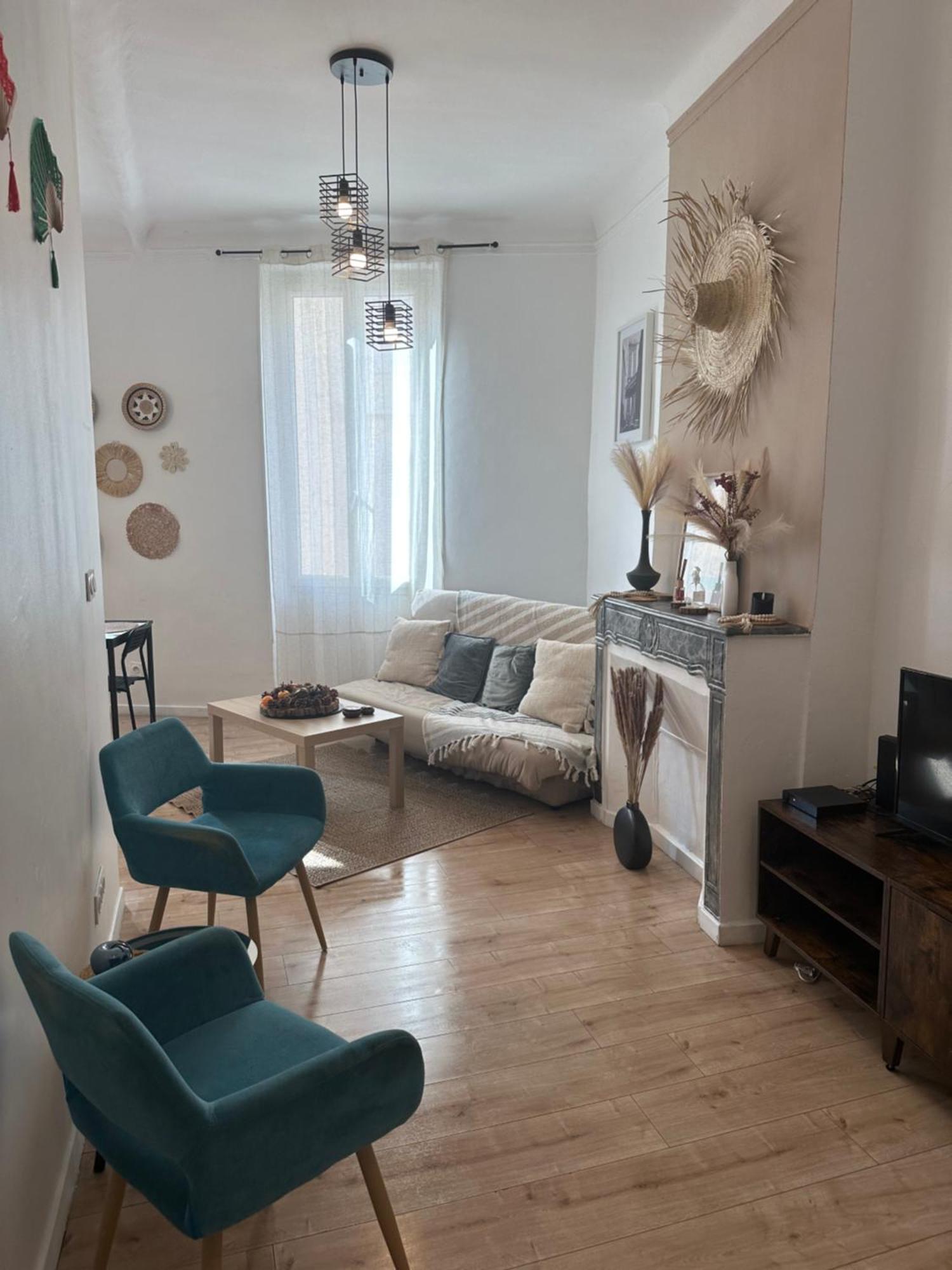 Appartement T2 Spacieux En Plein Coeur De 4 Pers *